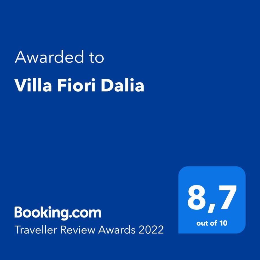 Villa Fiori Dalia Лидо-ди-Помпоза Экстерьер фото